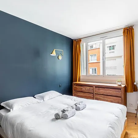 Appartamento Guestready - Skyline Serenity Near Famous Hotspots Parigi